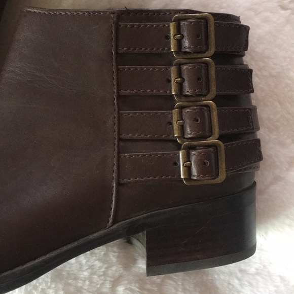 Franco Sarto Cyan Leather Ankle Bootie - Picture 3 of 7